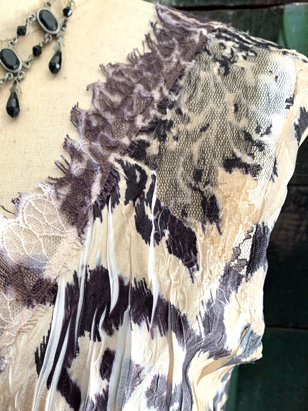 Komarov Maxi Dress 1930s Style Damask
Scroll Crinkle Cocktail Gown Black/Tan- M - Picture 6 of 15